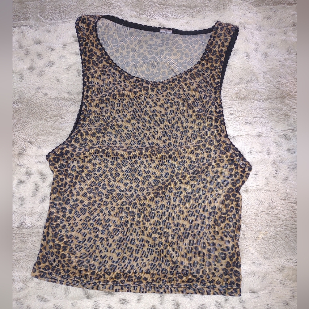 Leopard tank